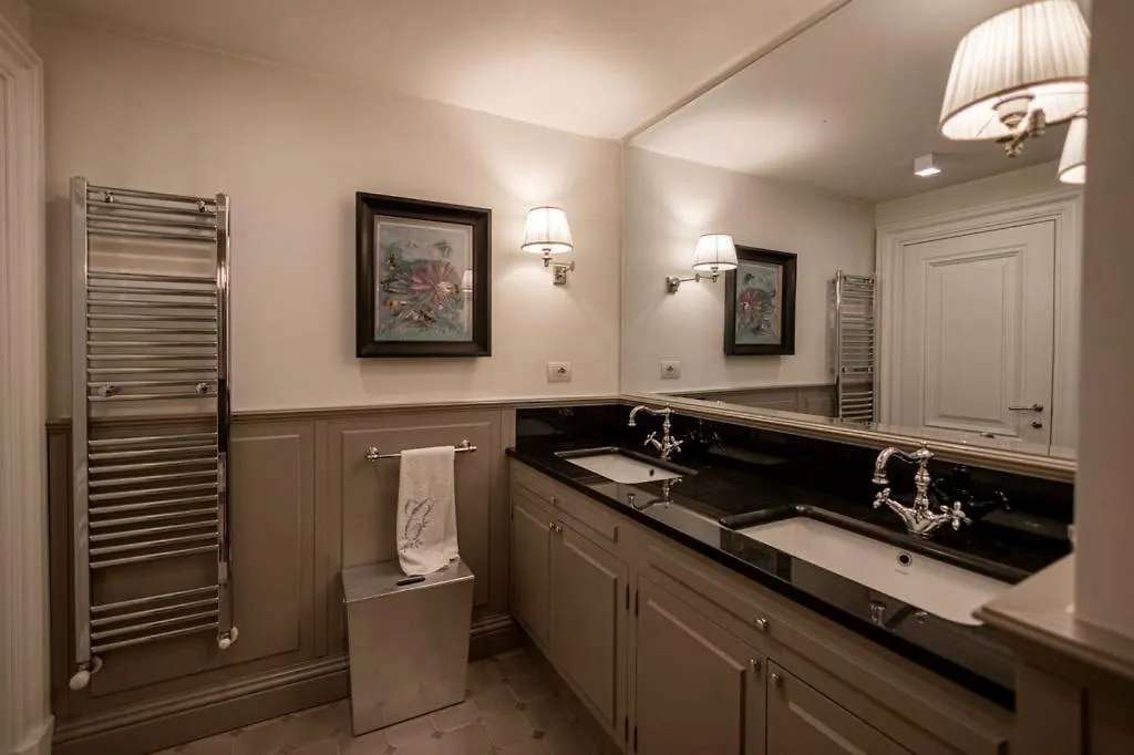 Bardi Elegant Apartment Florence